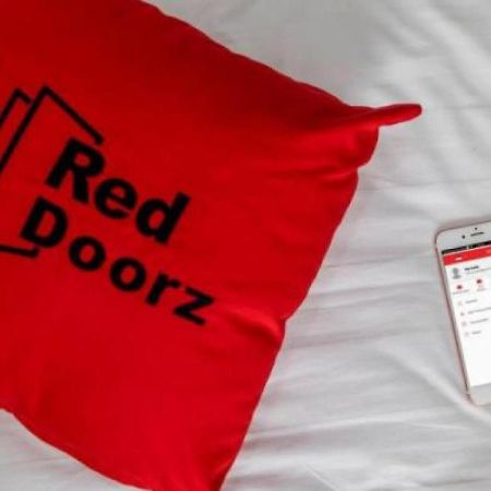 Reddoorz Plus @ Maguwo Kalasan Εξωτερικό φωτογραφία